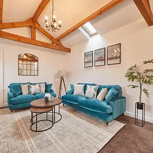 Host & - The Grange Flamborough