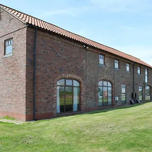 Nightingale Cottage- 25115 Flamborough
